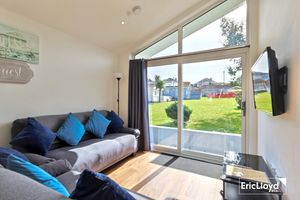 Photo 5- click for photo gallery